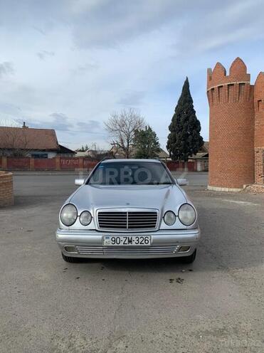 Mercedes E 240 1998, 325,000 km - 2.4 l - Gəncə