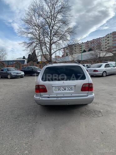 Mercedes E 240 1998, 325,000 km - 2.4 l - Gəncə