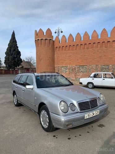 Mercedes E 240 1998, 325,000 km - 2.4 l - Gəncə