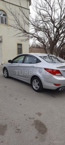 Hyundai Accent 2015, 130,000 km - 1.6 l - Bakı