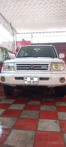 Mitsubishi Pajero io 1999, 285,000 km - 1.8 l - Bakı