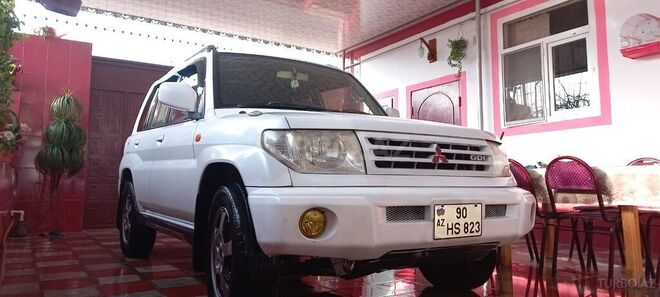 Mitsubishi Pajero io 1999, 285,000 km - 1.8 l - Bakı