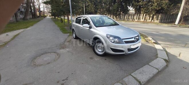 Opel Astra 2009, 133,600 km - 1.4 l - Mingəçevir