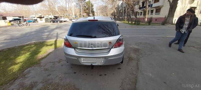 Opel Astra 2009, 133,600 km - 1.4 l - Mingəçevir