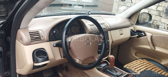 Mercedes ML 320 2000, 270,000 km - 3.2 l - Gəncə