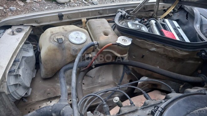 Mercedes 190 1989, 235,000 km - 2.0 л - Bərdə