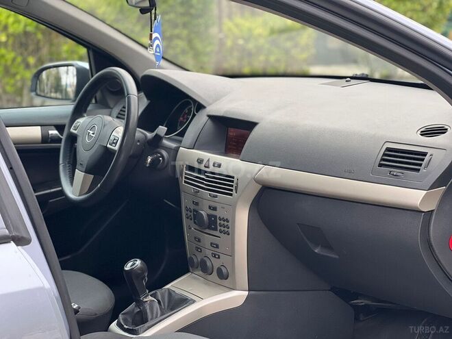 Opel Astra 2007, 190,000 km - 1.3 л - Bakı