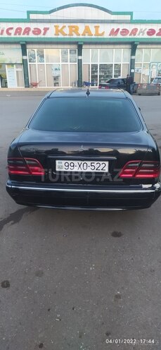 Mercedes E 270 1999, 865,481 km - 2.7 l - Astara