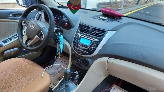Hyundai Accent 2011, 182,000 km - 1.6 l - Bakı