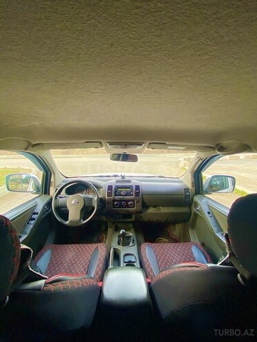 Nissan Navara 2013, 208,000 km - 2.5 l - Bakı