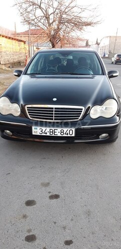 Mercedes C 240 2001, 247,000 km - 2.4 l - Qax