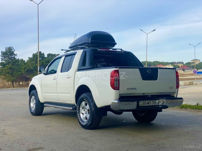 Nissan Navara 2013, 208,000 km - 2.5 l - Bakı