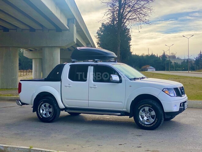 Nissan Navara 2013, 208,000 km - 2.5 l - Bakı
