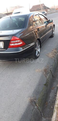 Mercedes C 240 2001, 247,000 km - 2.4 l - Qax