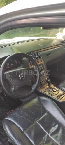 Mercedes E 280 1999, 396,000 km - 2.8 l - Zaqatala