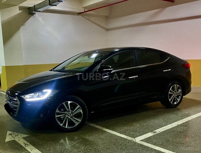 Hyundai Elantra 2018, 99,000 km - 2.0 l - Bakı
