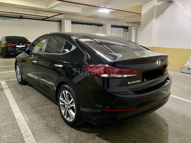 Hyundai Elantra 2018, 99,000 km - 2.0 l - Bakı