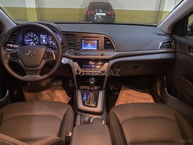 Hyundai Elantra 2018, 99,000 km - 2.0 l - Bakı