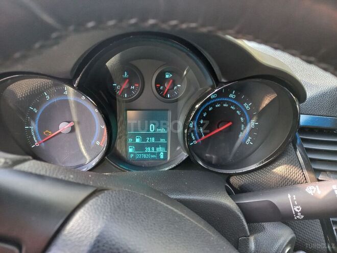 Chevrolet Cruze 2012, 227,820 km - 1.4 l - İsmayıllı