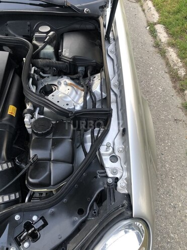 Mercedes E 240 2002, 343,000 km - 2.6 л - Bakı