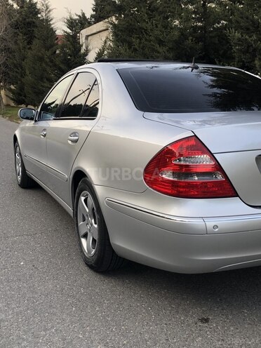 Mercedes E 240 2002, 343,000 km - 2.6 л - Bakı
