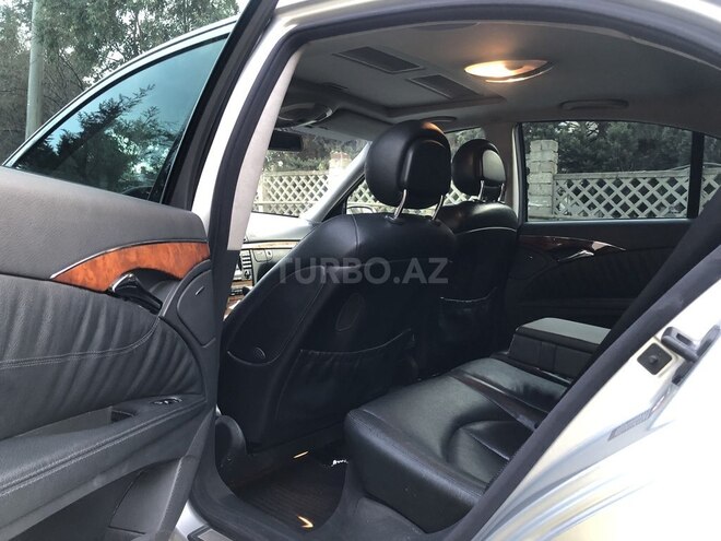 Mercedes E 240 2002, 343,000 km - 2.6 л - Bakı