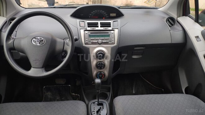 Toyota Yaris 2010, 94,647 km - 1.3 l - Bakı