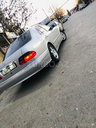 Mercedes E 240 1999, 323,000 km - 2.4 л - Ağcabədi