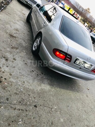 Mercedes E 240 1999, 323,000 km - 2.4 л - Ağcabədi