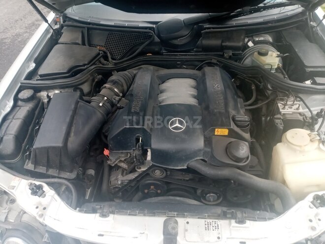 Mercedes E 240 1999, 323,000 km - 2.4 л - Ağcabədi