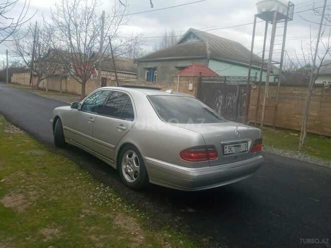 Mercedes E 240 1999, 323,000 km - 2.4 л - Ağcabədi