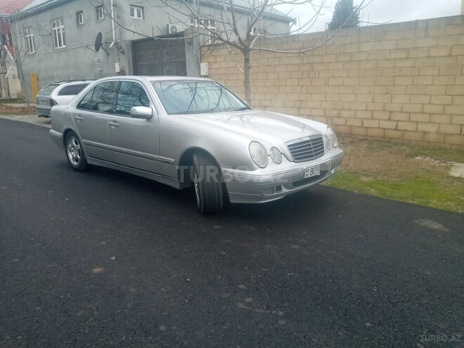 Mercedes E 240 1999, 323,000 km - 2.4 л - Ağcabədi