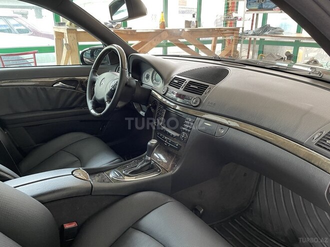 Mercedes E 270 2003, 311,000 km - 2.7 l - Bakı