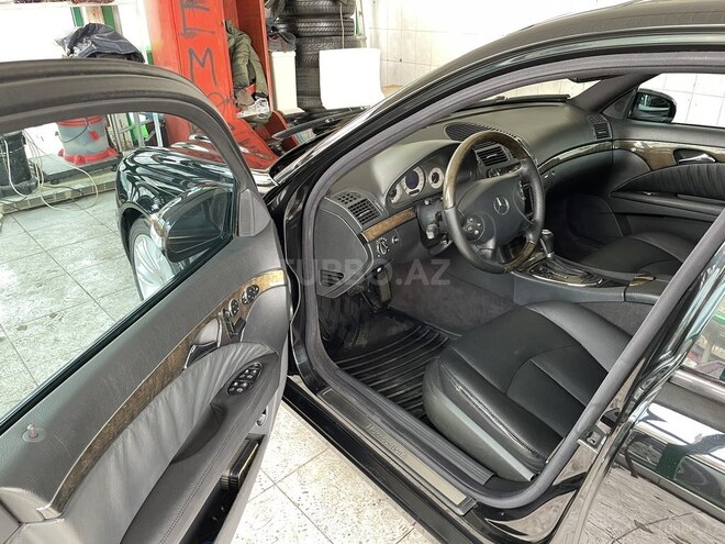 Mercedes E 270 2003, 311,000 km - 2.7 l - Bakı