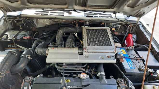 Mitsubishi Pajero 1996, 455,000 km - 2.8 l - Bakı
