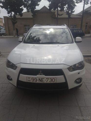 Mitsubishi Outlander 2009, 214,284 km - 2.4 l - Xaçmaz