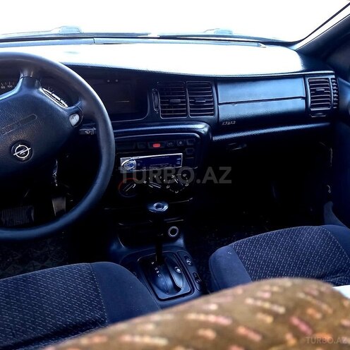 Opel Vectra 1997, 198,000 km - 1.8 l - Bakı