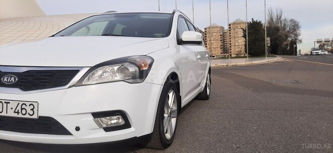 Kia Ceed 2010, 181,200 km - 1.6 л - Bakı