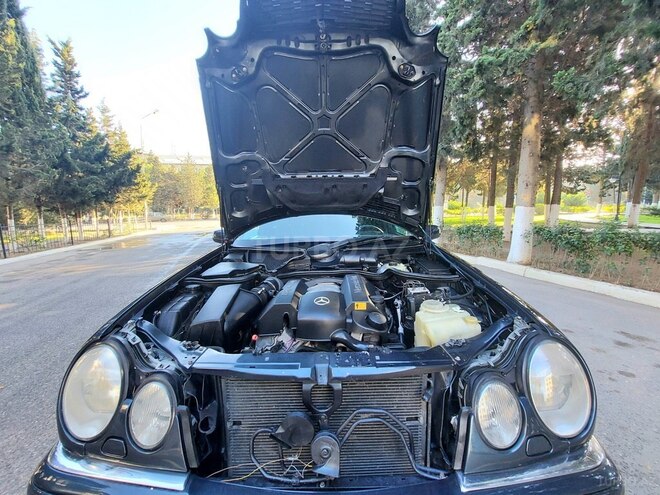 Mercedes E 240 1998, 252,000 km - 2.4 l - Sumqayıt