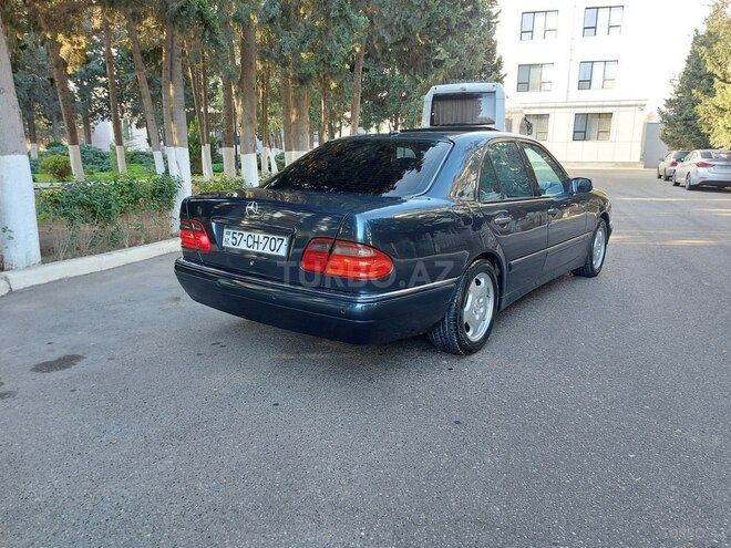 Mercedes E 240 1998, 252,000 km - 2.4 l - Sumqayıt