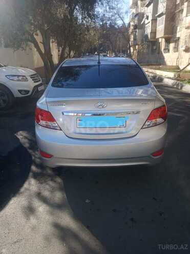 Hyundai Accent 2010, 233,000 km - 1.4 l - Qəbələ