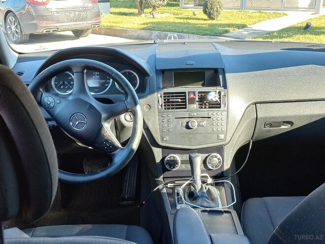 Mercedes C 220 2008, 302,000 km - 2.2 l - Bakı