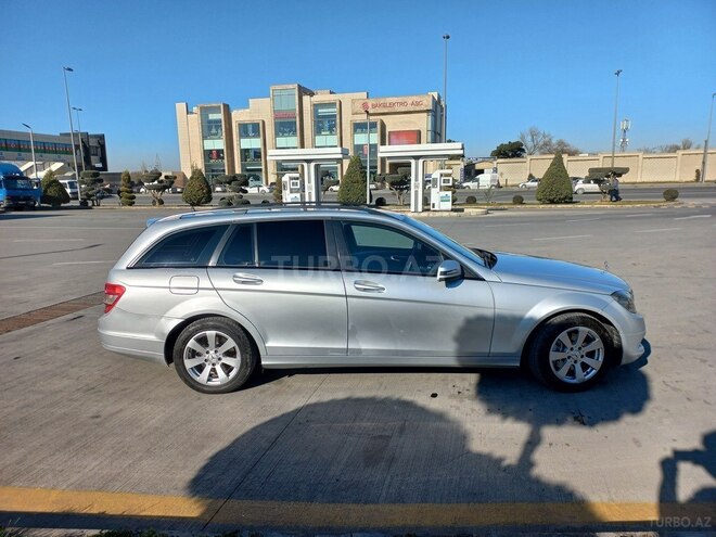 Mercedes C 220 2008, 302,000 km - 2.2 l - Bakı