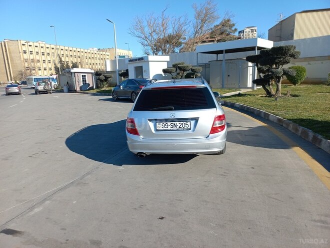 Mercedes C 220 2008, 302,000 km - 2.2 l - Bakı