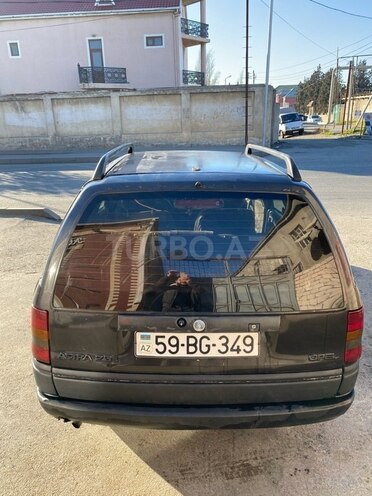 Opel Astra 1993, 380,000 km - 2.0 l - Bakı