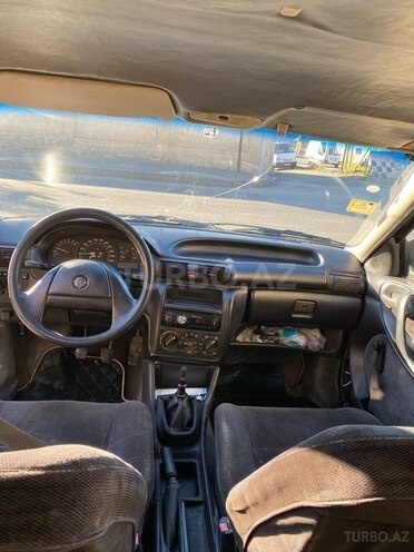 Opel Astra 1993, 380,000 km - 2.0 l - Bakı