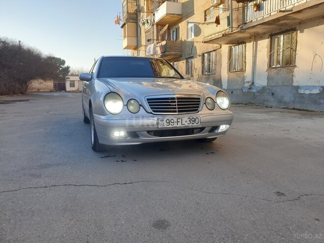 Mercedes E 220 2000, 490,903 km - 2.2 l - Bakı