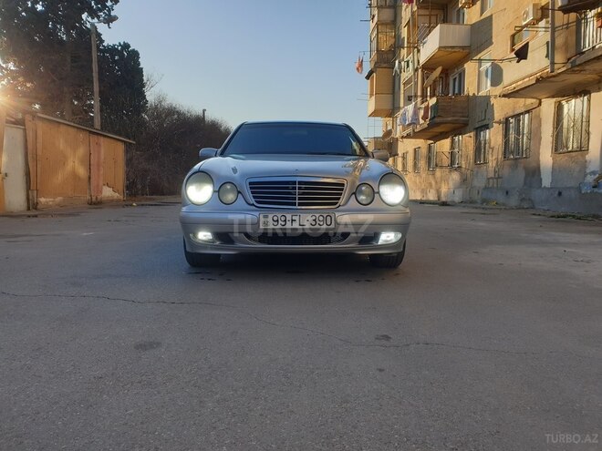 Mercedes E 220 2000, 490,903 km - 2.2 l - Bakı