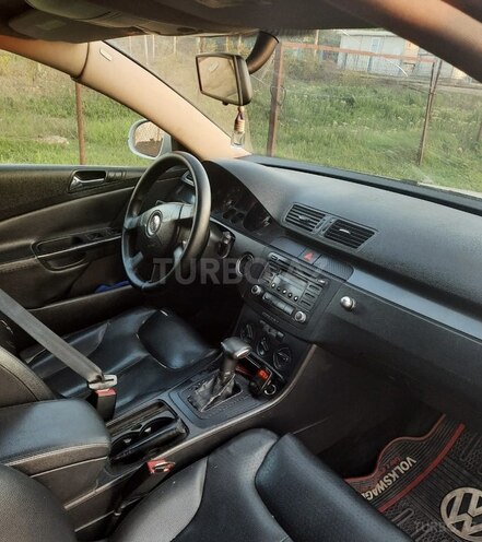 Volkswagen Passat 2005, 300,000 km - 2.0 l - Mingəçevir
