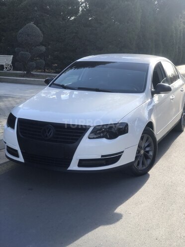 Volkswagen Passat 2005, 300,000 km - 2.0 l - Mingəçevir